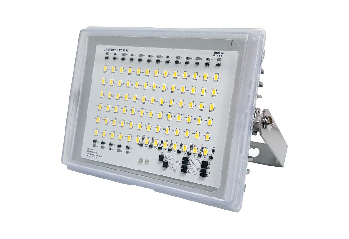 Chiếu sáng tàu và thiết bị.Đèn pha LED. Flood light 45W. Đèn Led Hàn Quốc